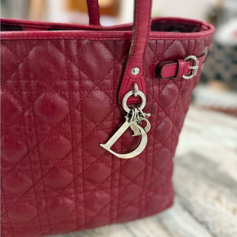 STUNNING EUC Dior Red cannage Quilted Lady Dior with signature charm - Picture 3 of 11
